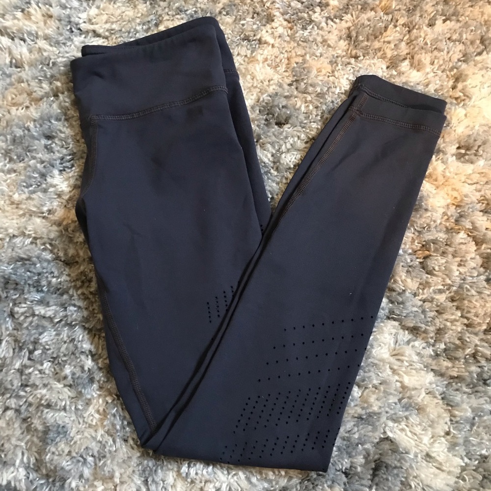 Vimmia navy leggings!